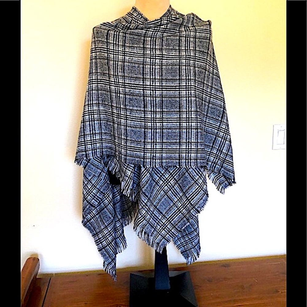 Altare Plaid Knit Wrap